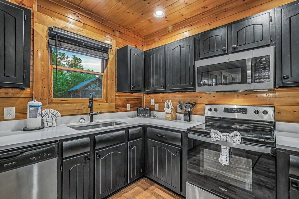 Modern and updated kitchen for all your cooking needs