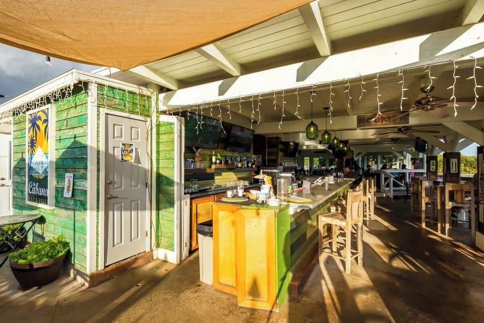 Poipu Athletic Club Cabana bar