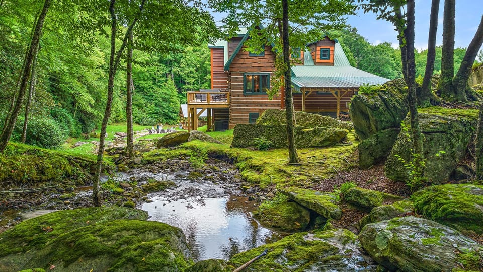 Welcome to Eagle Ridge Falls!