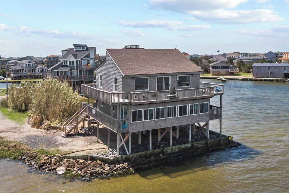 surf-or-sound-realty-997-windy-point-exterior-4