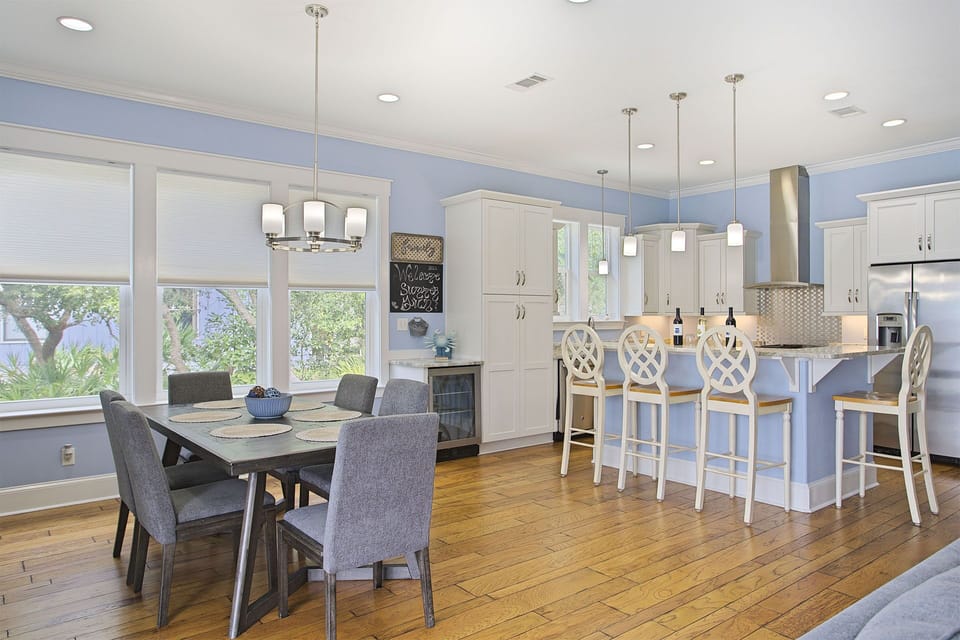Aqua Waters Dining Room Alt