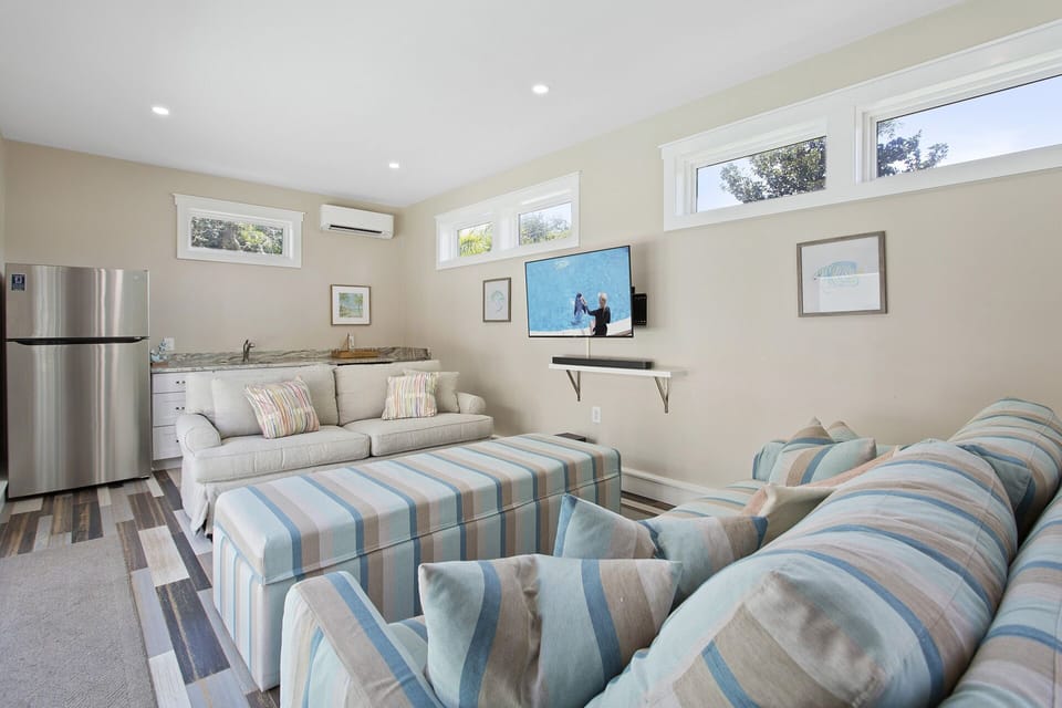 Aqua Waters Pool House