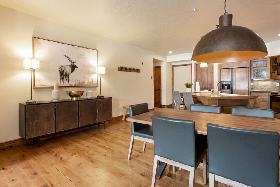 Flooring, Hardwood, Floor, Chair, Furniture