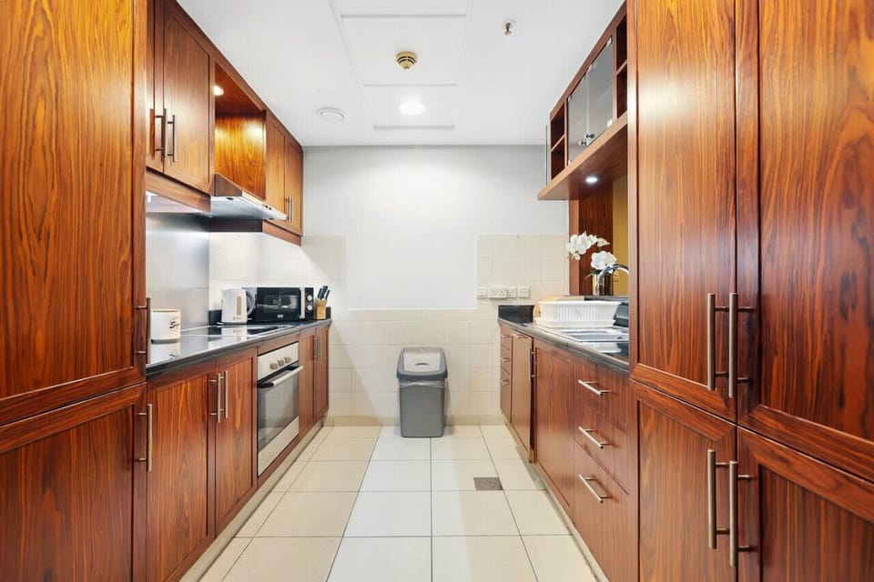 Modern Kitchen: Whip up culinary delights in this stylish, fully-equipped kitchen!