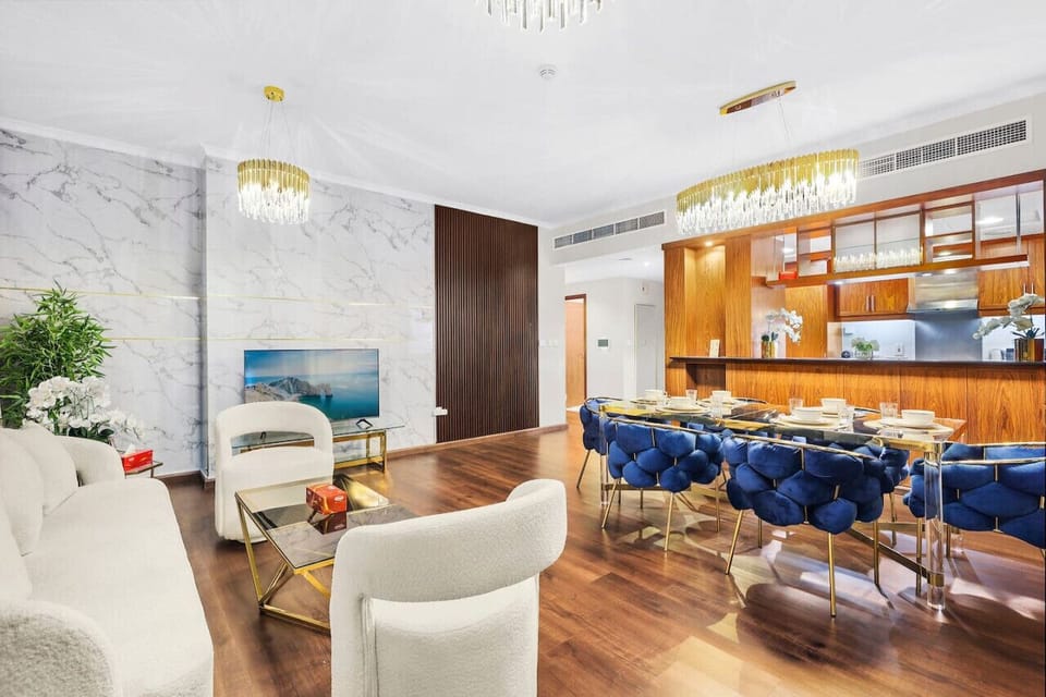 Living Room: Elegant space with plush seating and stunning views for memorable evenings!
