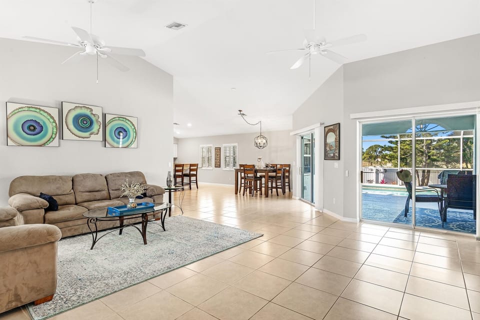 The open floor plan means everyone can be together