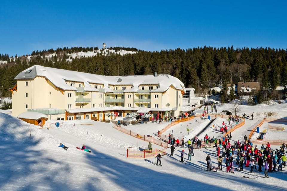 Snow and ski sports