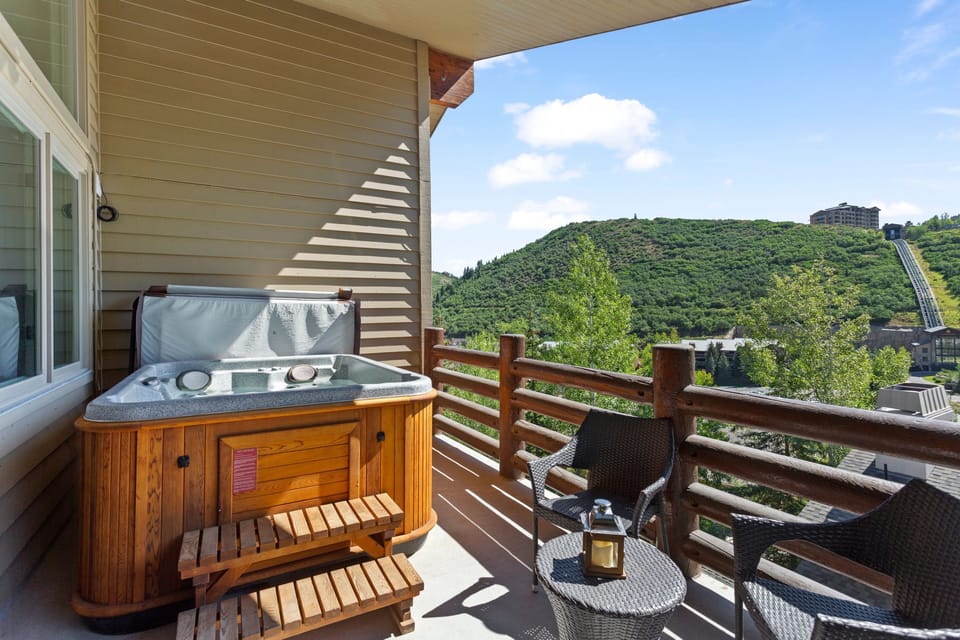 Architecture, Balcony, Building, Tub, Hot Tub