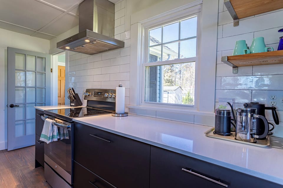 Chef's kitchen to prepare your meals!