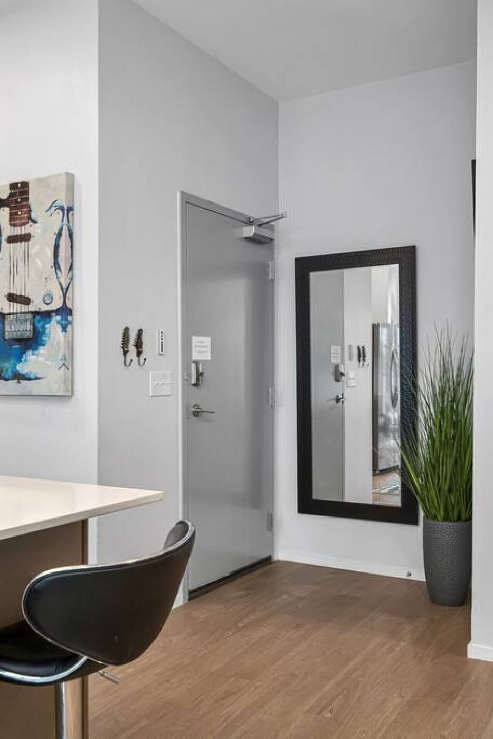 Full size mirror