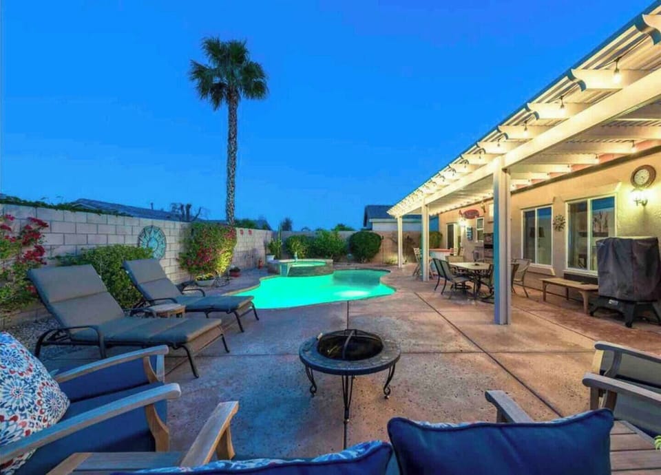 Firepit and your backyard oasis