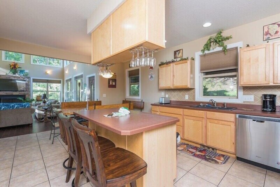 Spacious kitchen