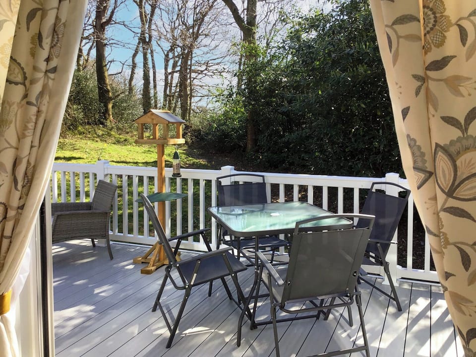 Decking | The Hollies Lodge, Prenteg, Porthmadog