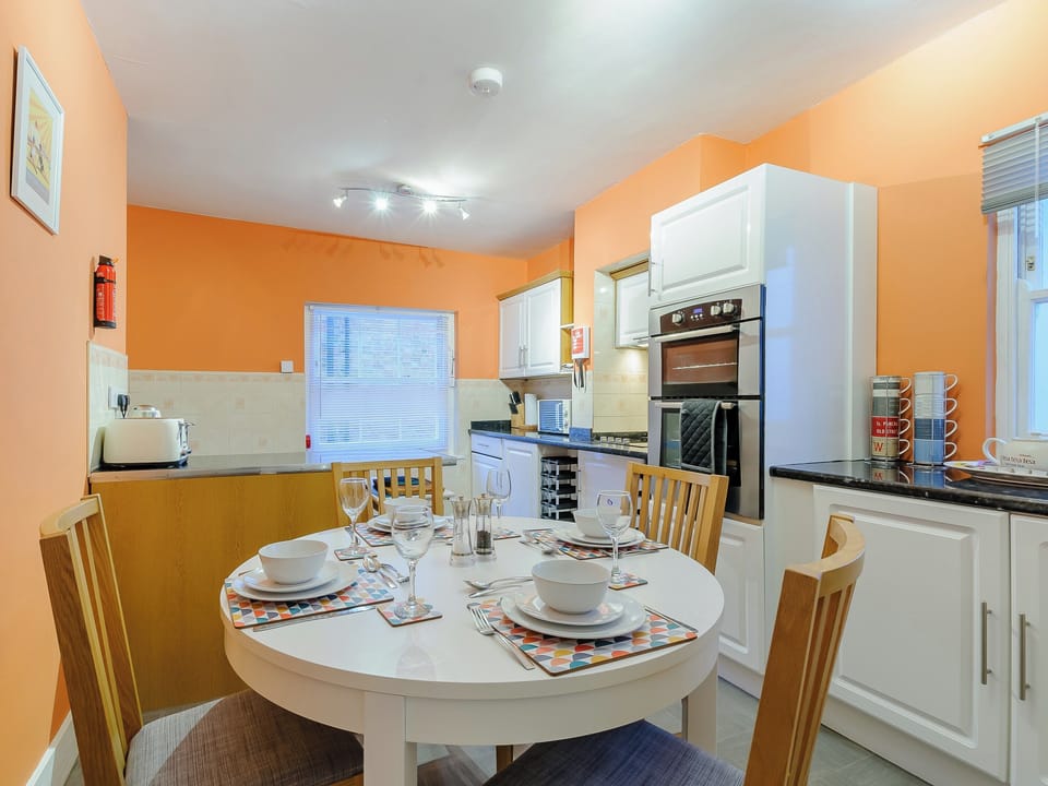 Kitchen/diner | Vine Cottage, Broadstairs