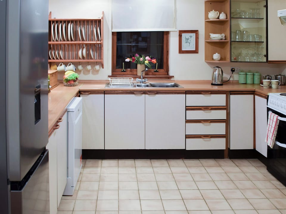 Kitchen/diner | Quarter Deck Gardens, Glencoe