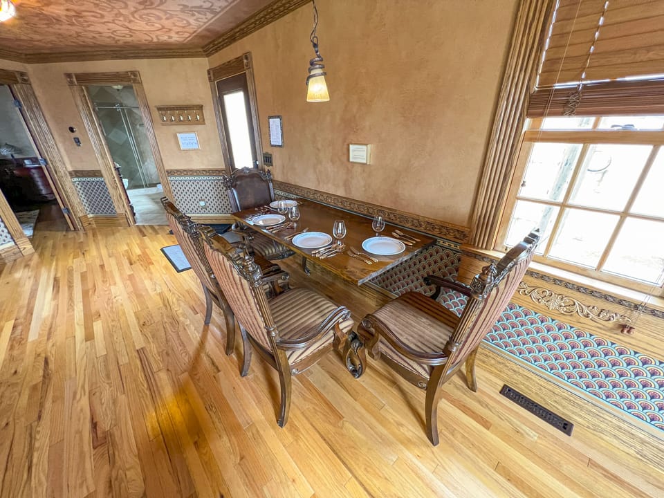 Folding dining table allows you to pull it out when needed