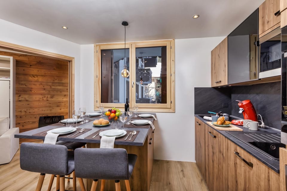 Kitchen and dining area