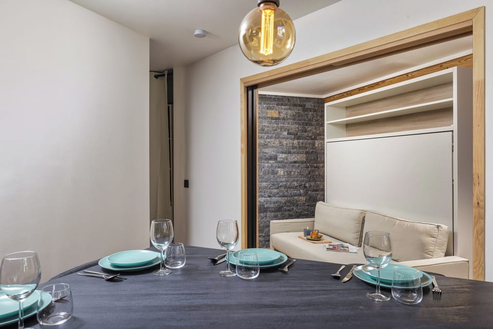 Dining and living separated