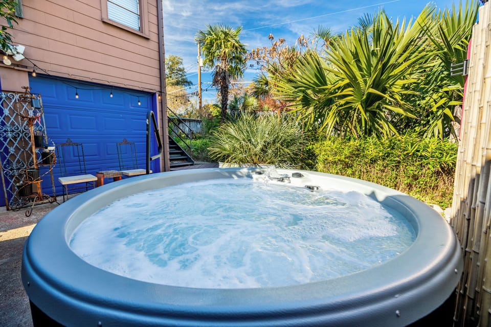 Private, 24 hour, 5-person Celtic Spa hot tub, 104*