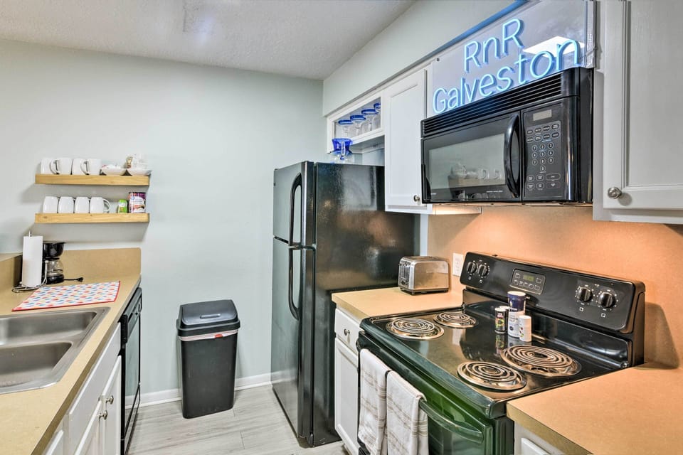 Kitchen | Fully Equipped | Microwave