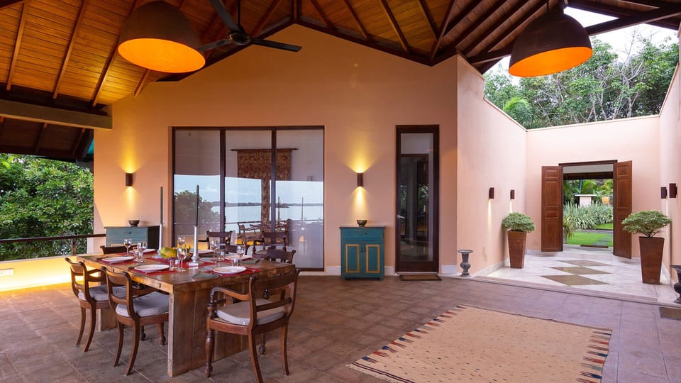 Dining area with view to the Lake.  This shows the entrance
