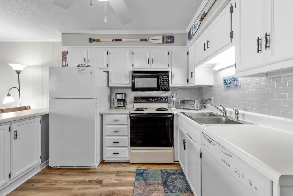 A fully stocked kitchen makes meal preparation a breeze.
