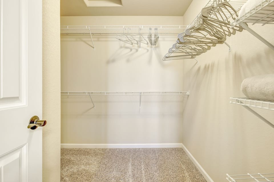 Large Master bedroom walk in closet