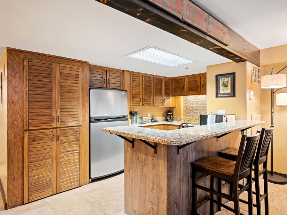 Full Kitchen