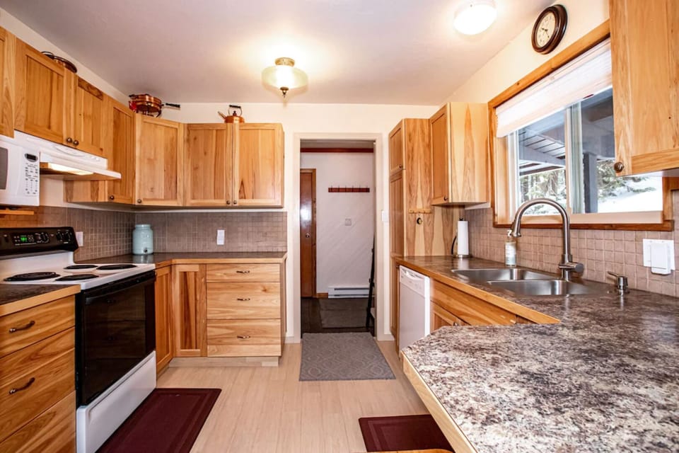 Fully stocked kitchen