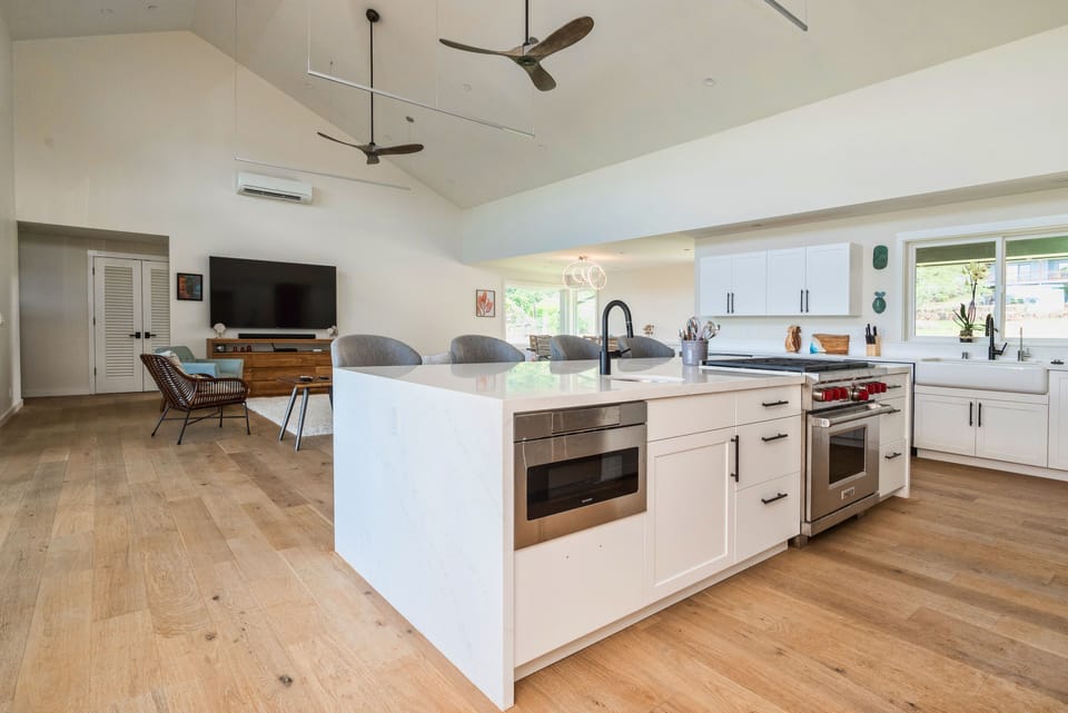 Gourmet chef's kitchen