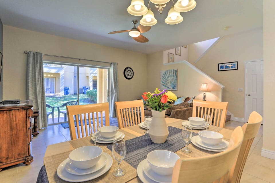 Dining Area | 1st Floor