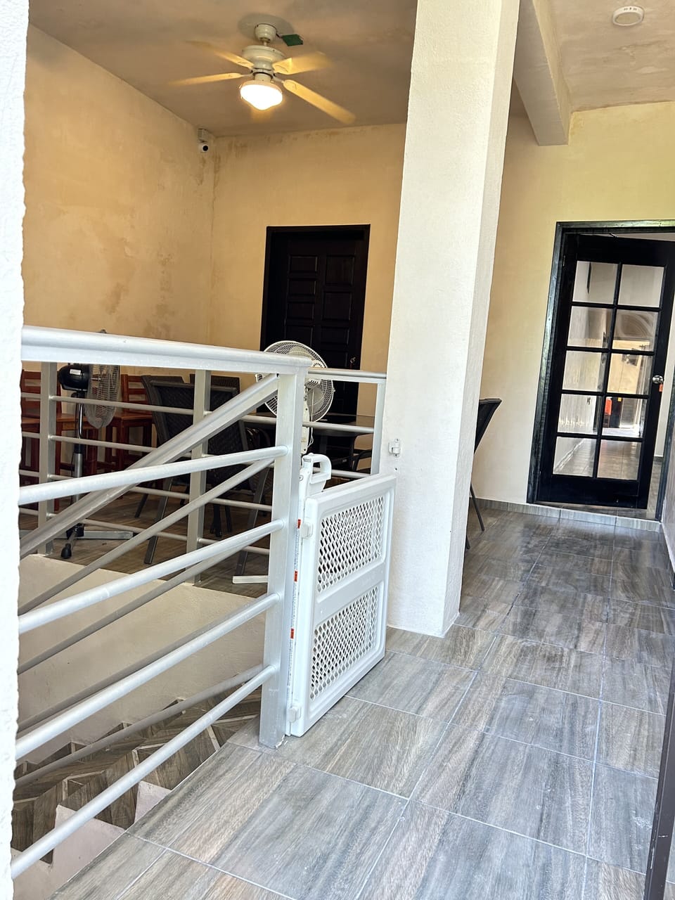 Baby door for stairs