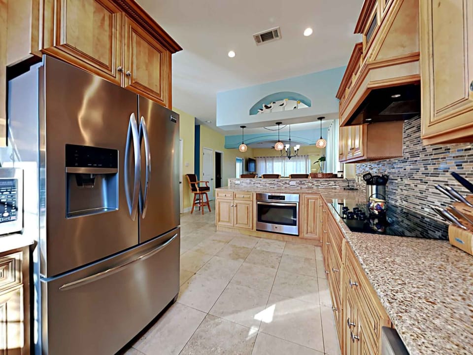 Kitchen - Large French Door Style Fridge