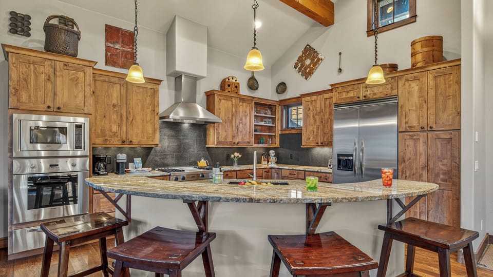 Kitchen, Main Level