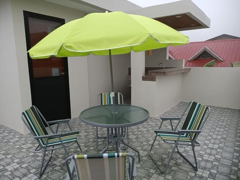 Rooftop Deck and Bar