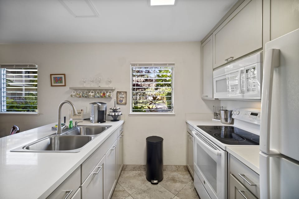 Kitchen area (1)