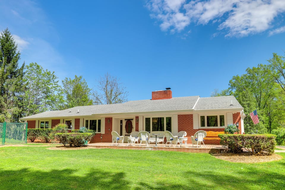 Waynesville Vacation Rental | 4BR | 2BA | 2,400 Sq Ft | 1 Step to Enter