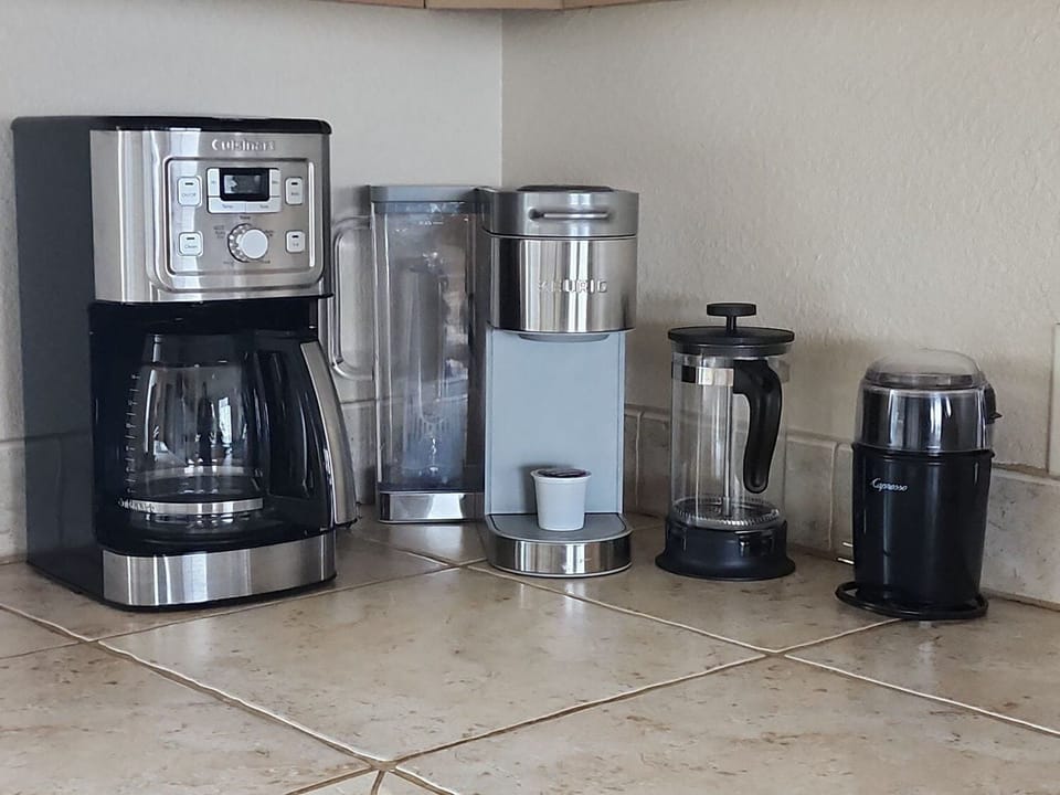 We have your breakfast routine covered. Coffee maker, grinder, French press and Keurig.
