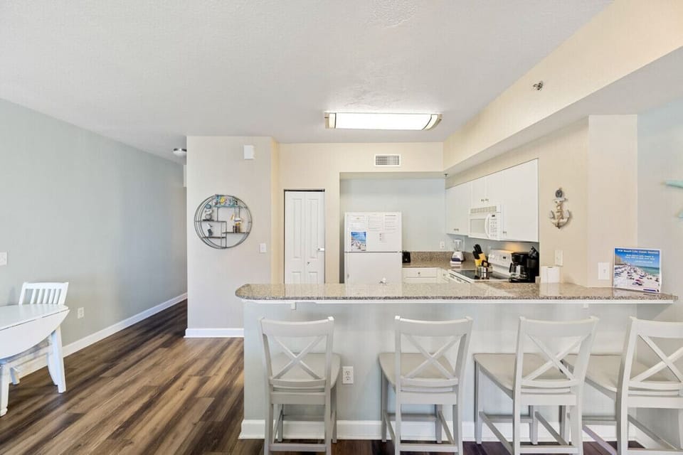 Well Equipped Kitchen!