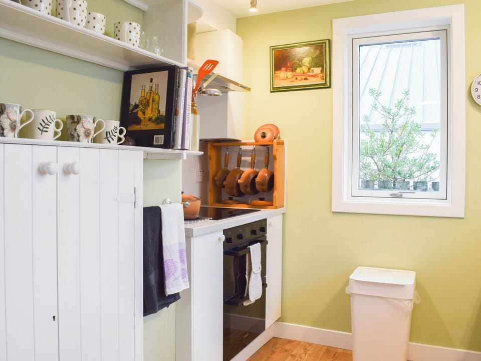 Kitchen | Puddingstone Cottage, Gartmore