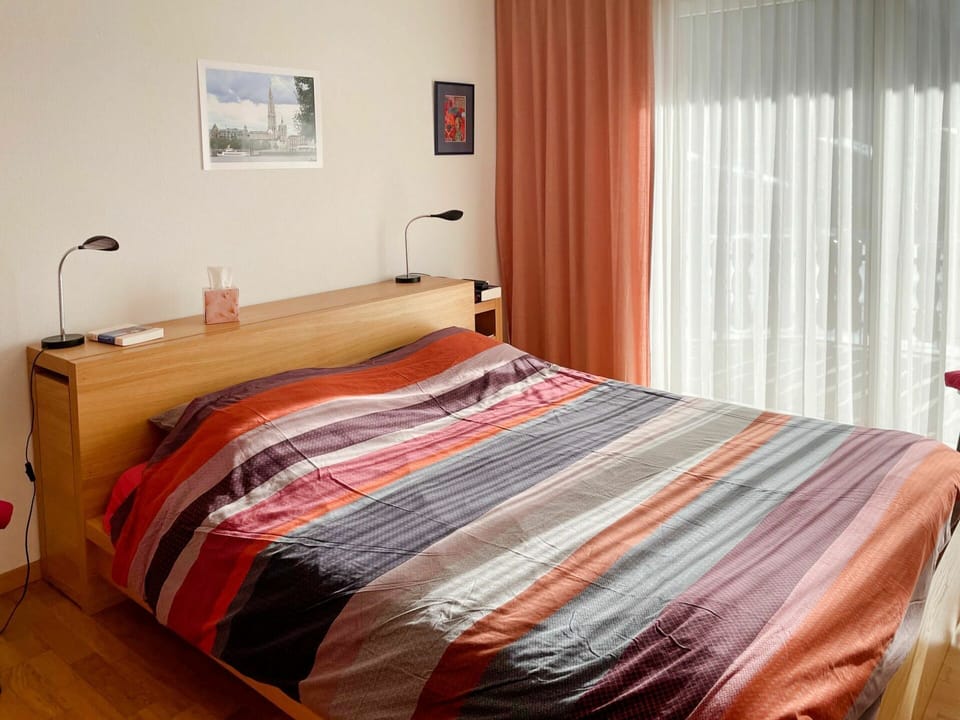 Brown, Property, Comfort, Wood, Building, Textile, Interior Design, Bed Frame, Floor, Curtain