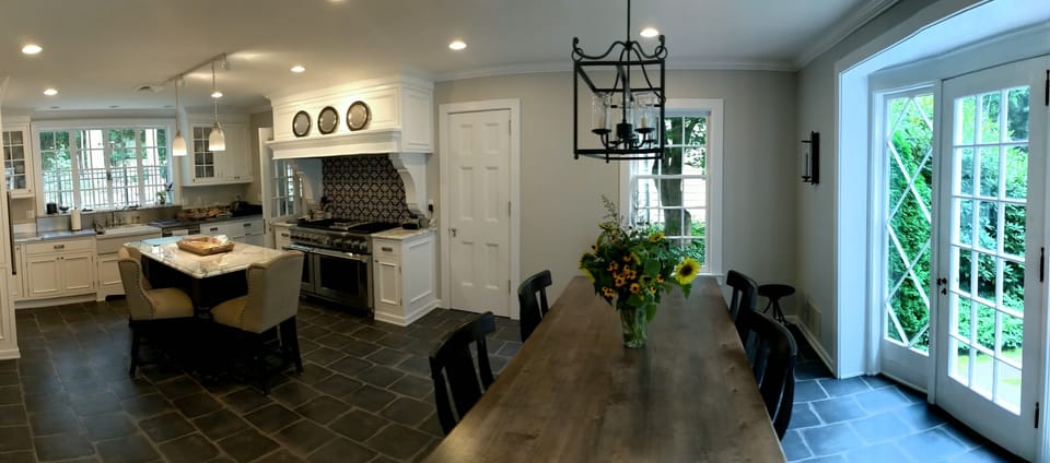 Large, modern kitchen w/comfortable seating for 10 and views in all directions