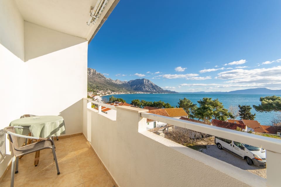 Balcony 1
