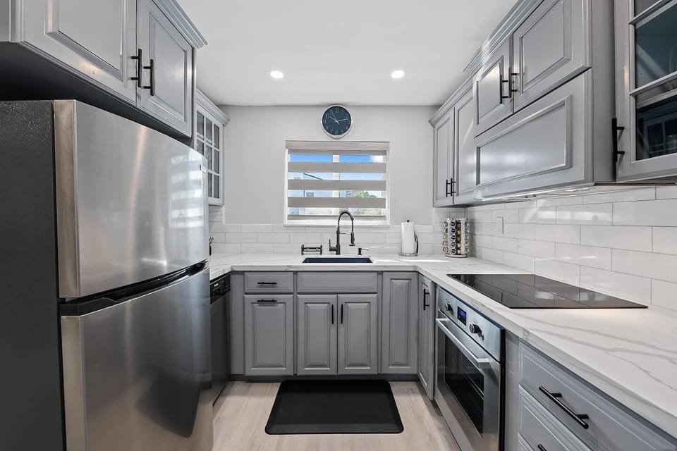 "The Bungalow was the perfect spot for our girls' weekend. The home is well stocked with everything you might need -- from pool toys and puzzles to espresso maker and a crockpot." -Rachael