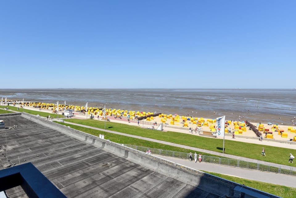 Beach/ocean view