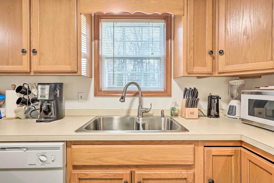 Fully Equipped Kitchen | Cooking Basics | Dishware & Flatware