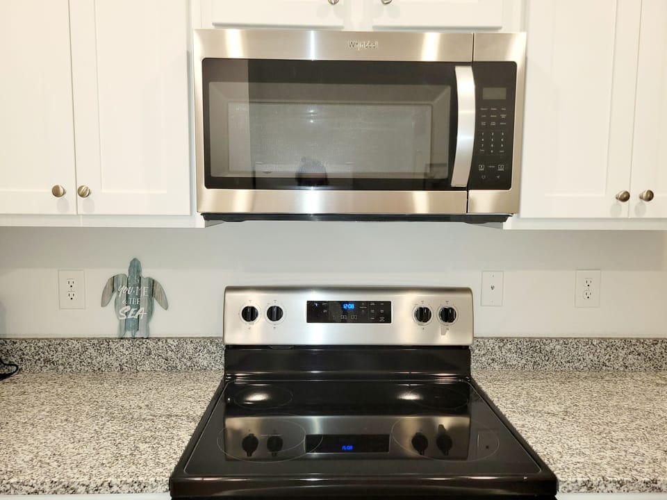 closeup, stovetop oven, microwave