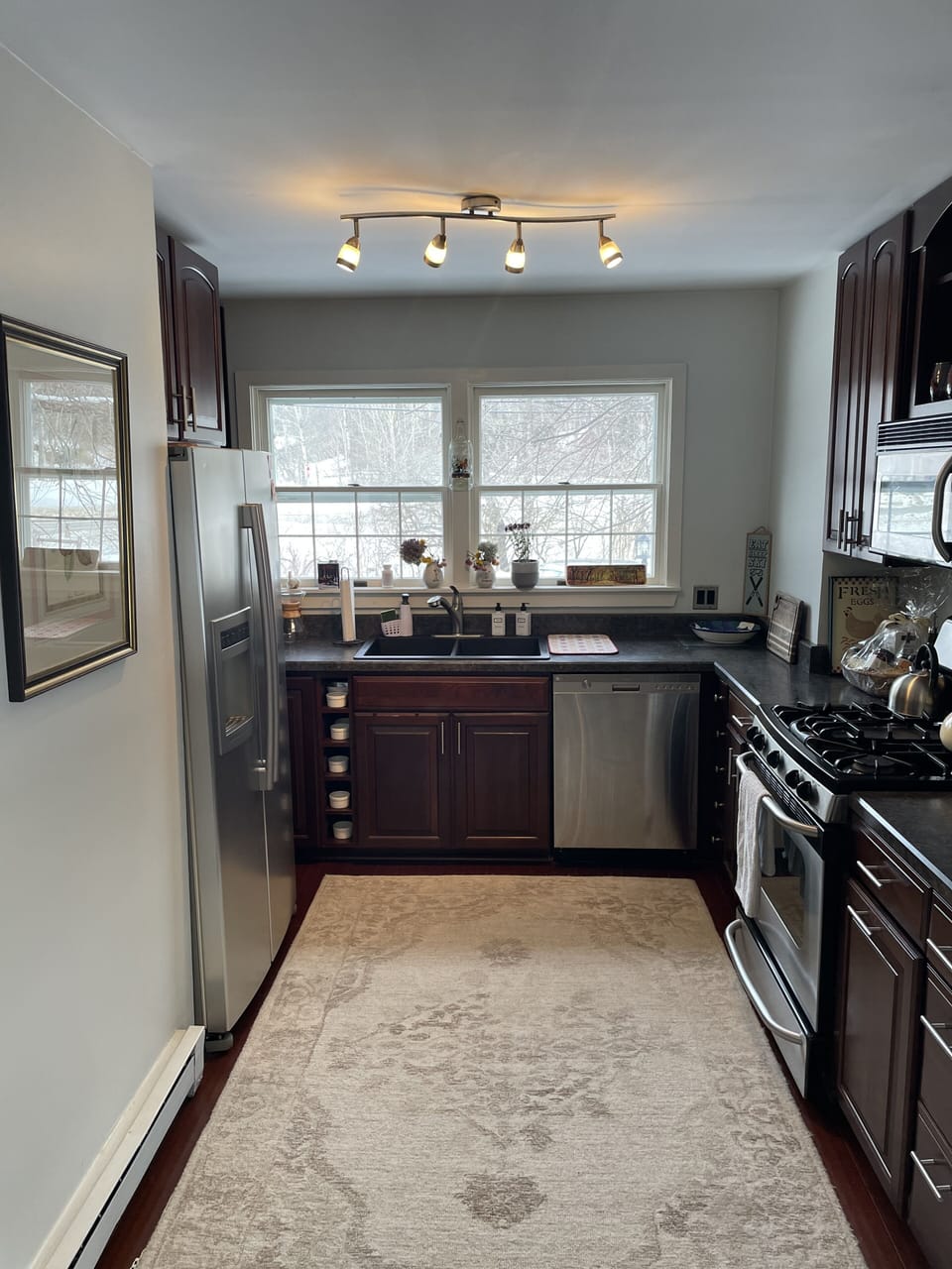 Fully equipped kitchen