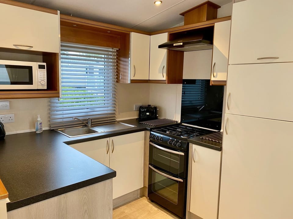 Fully equipped kitchen