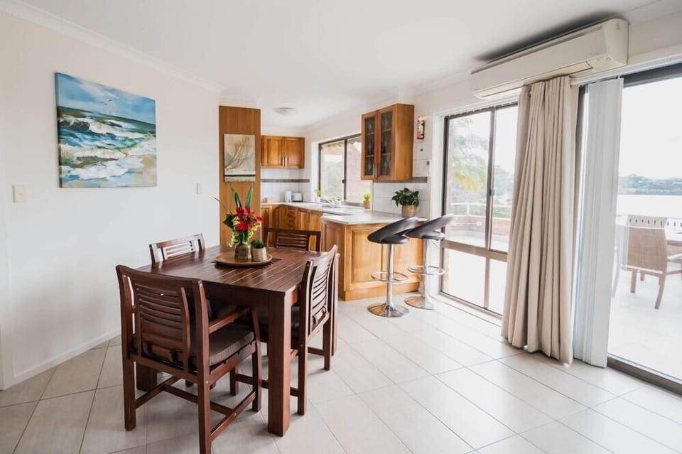 Unit 12 Dining/kitchen